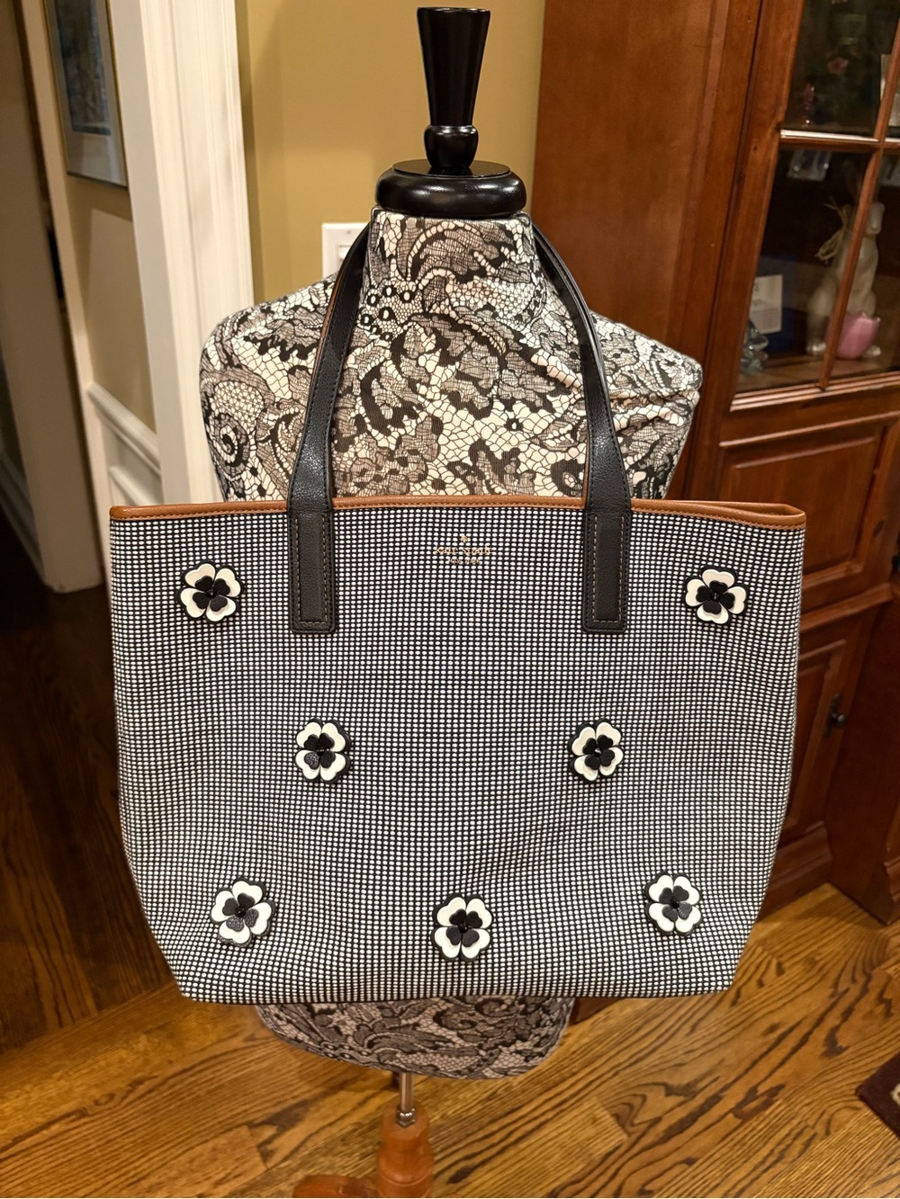 Kate Spade Ash Street Flower Applique Tote - Picture 1 of 12
